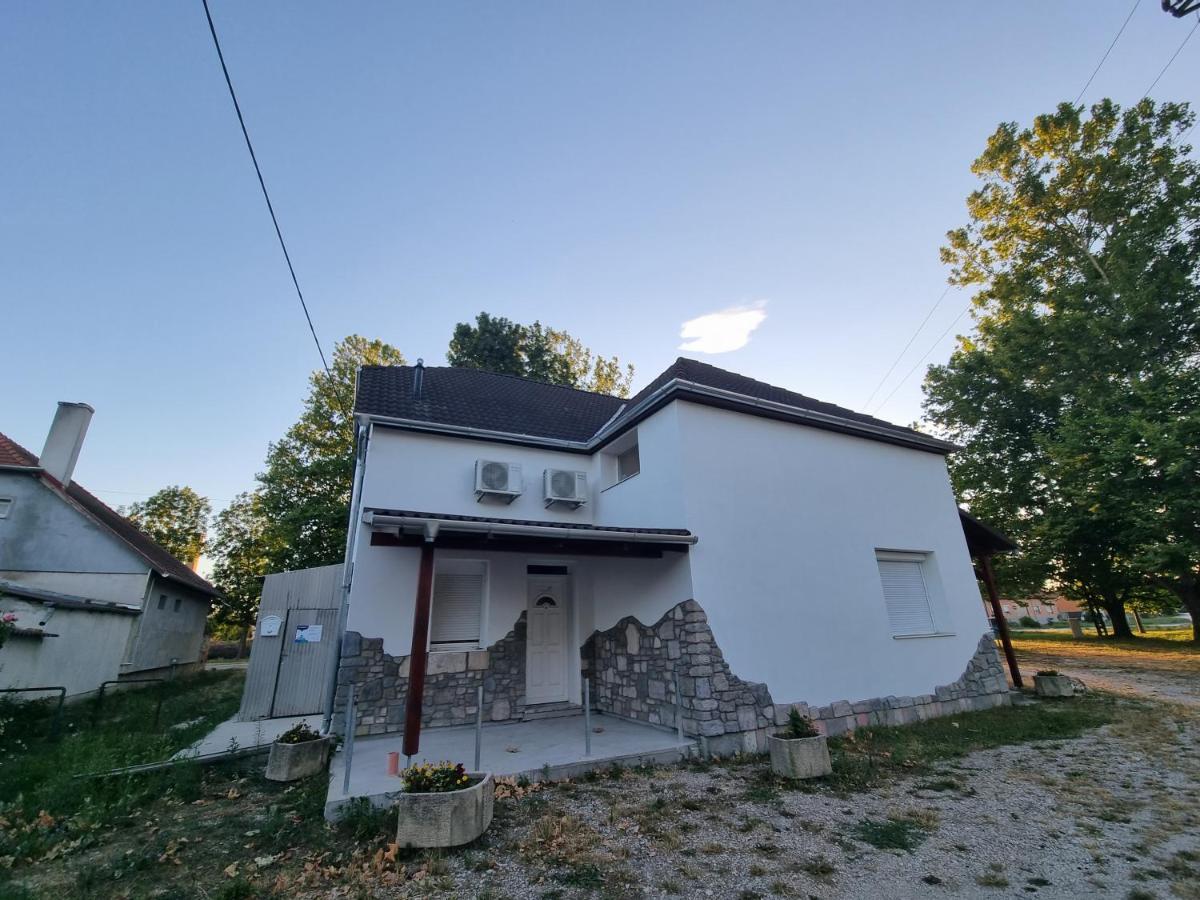 Sosto Apartman Székesfehérvár 외부 사진